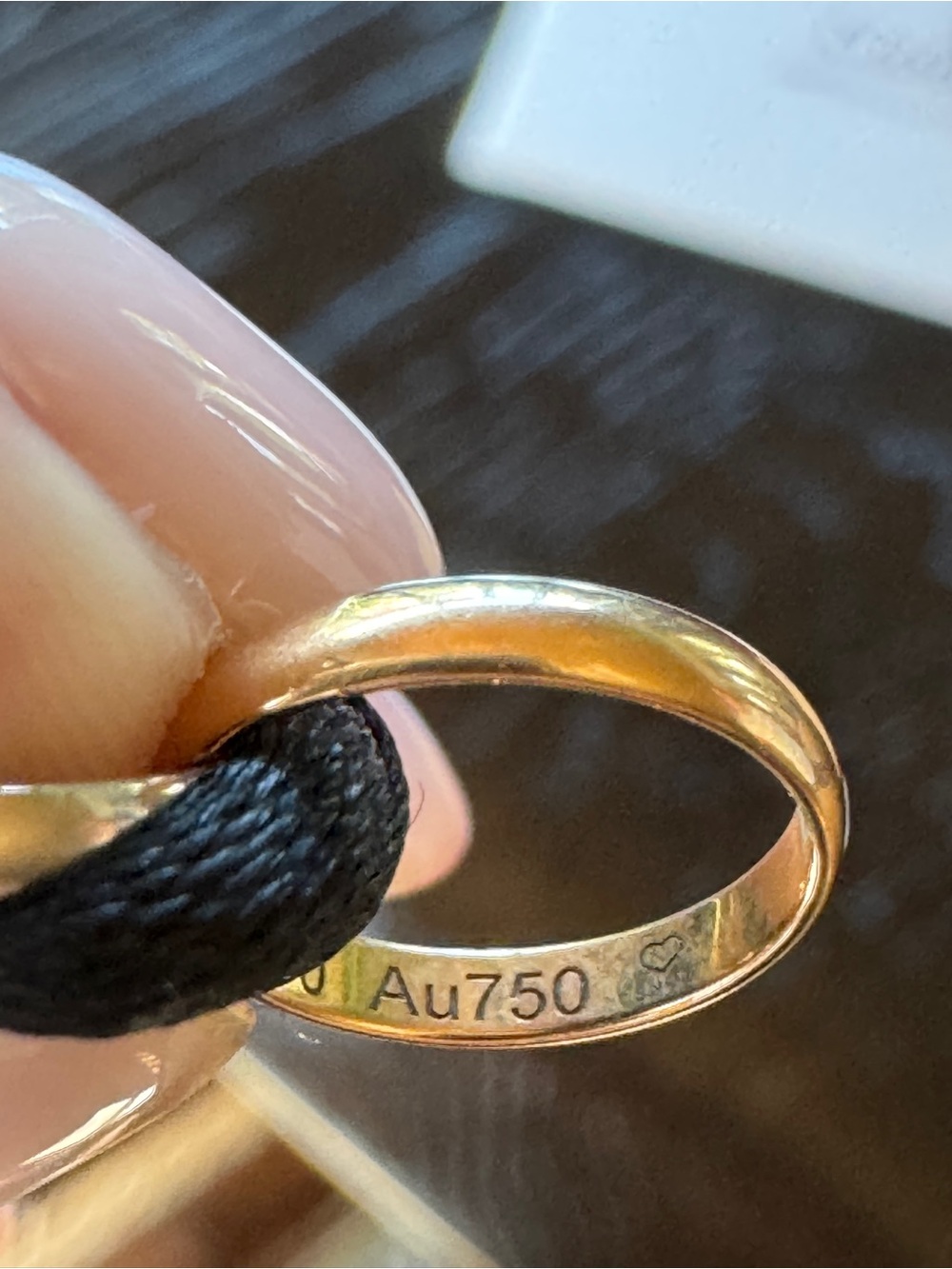 Cartier Trinity Bracelet with 18k rose, yellow, and white gold. - Picture 4 of 7